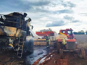 Corpo de Bombeiros combate incêndios em veículos em diferentes cidades de MT
