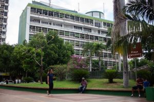 Prefeitura de Cuiabá realiza pagamento do 13º salário dos servidores na  próxima terça-feira - O Documento