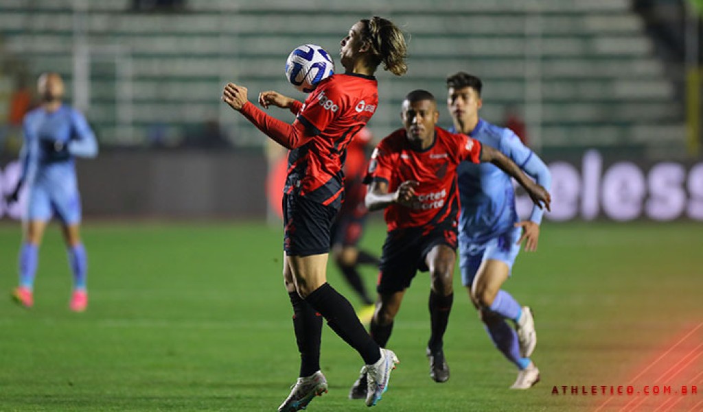 Athletico perde para o Bolivar no jogo de ida das oitavas de final da  Libertadores - Avance News